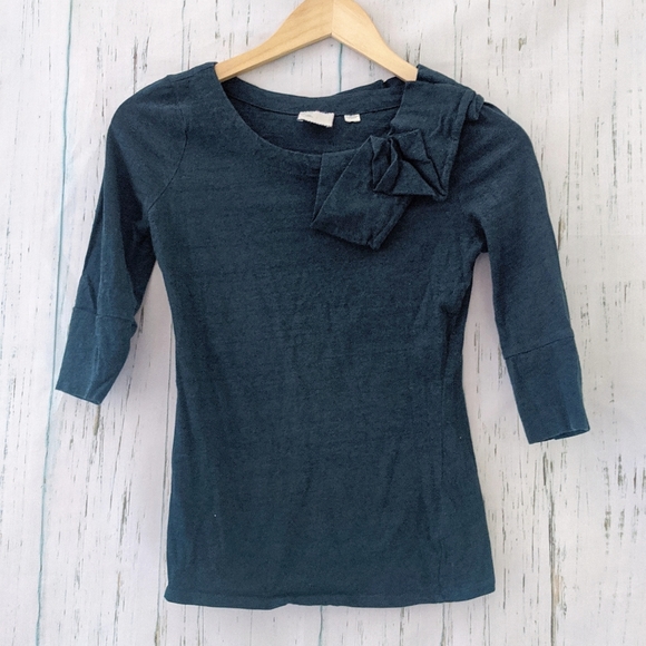 3/$20 Anthropologie Postmark Green Ruffle Top - Picture 2 of 7